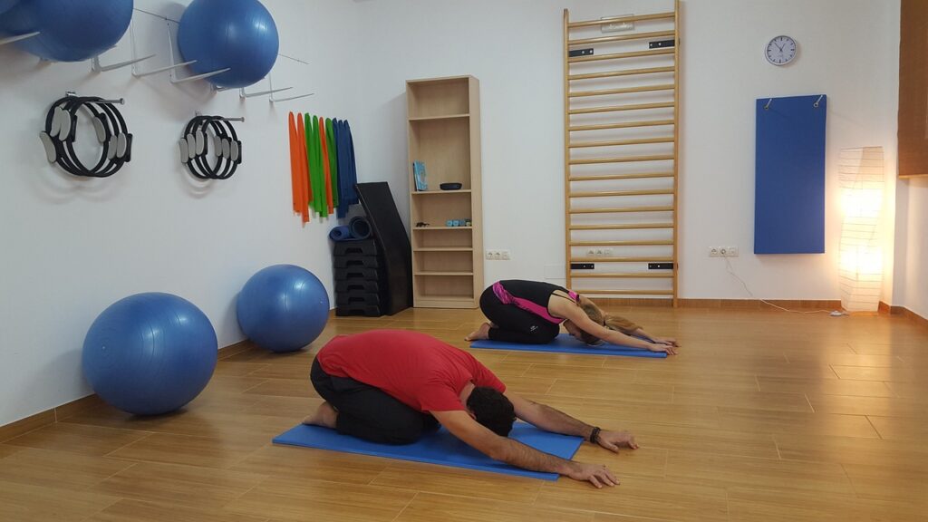 pilates, stretching, yoga-1950971.jpg